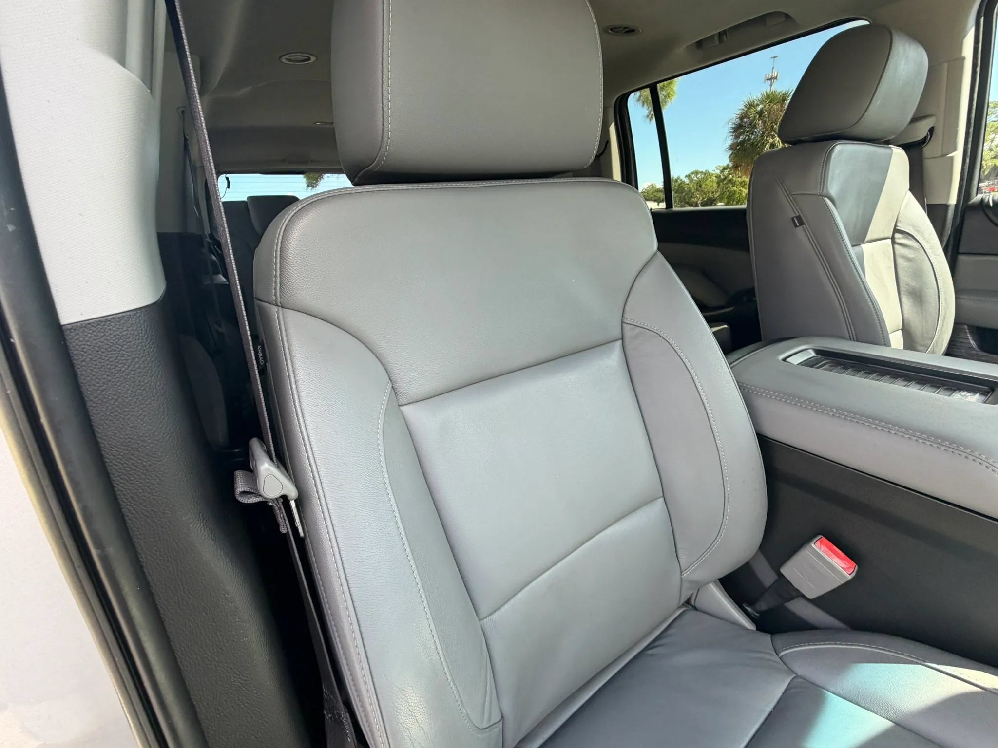 Used 2017 Chevrolet Suburban LT AWD/4WD image 20