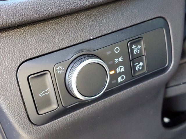 Used 2024 Ford Escape ST-Line w/ Tech Pack #1 AWD/4WD image 8