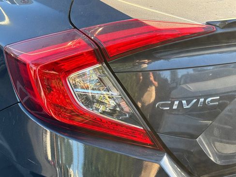 Used 2019 Honda Civic EX-L image 7