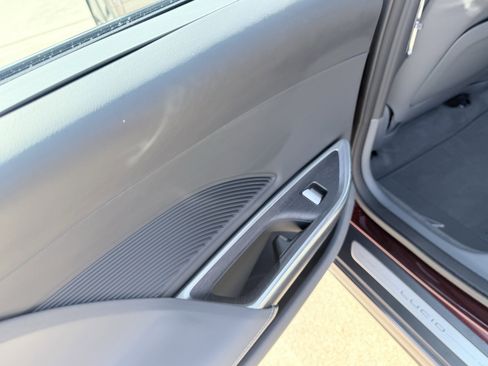 Used 2025 Lucid Air Touring image 37