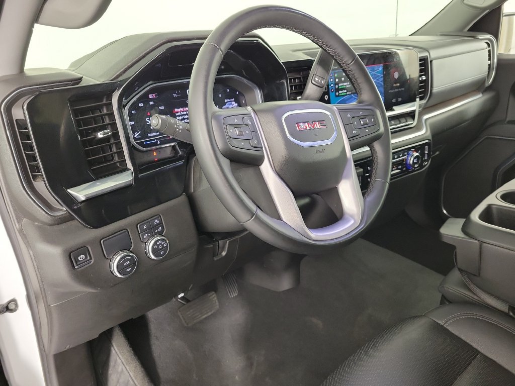Used 2025 GMC Sierra 1500 SLT RWD image 16