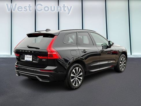 Certified 2025 Volvo XC60 B5 Plus image 4