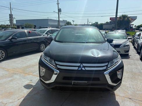 Used 2019 Mitsubishi Eclipse Cross ES FWD image 1
