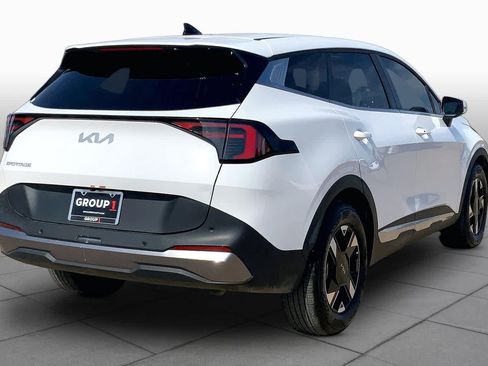Certified 2026 Kia Sportage LX w/ LX Convenience Package FWD image 13