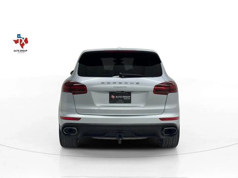 Used 2018 Porsche Cayenne Platinum Edition image 9