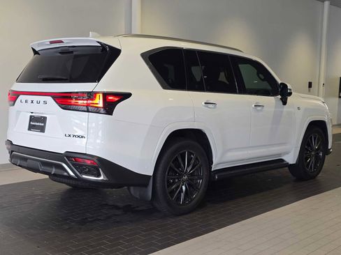 Used 2026 Lexus LX 700h F Sport AWD/4WD image 7
