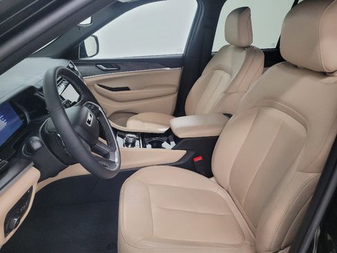 Used 2022 Jeep Grand Cherokee Limited 4xe image 17