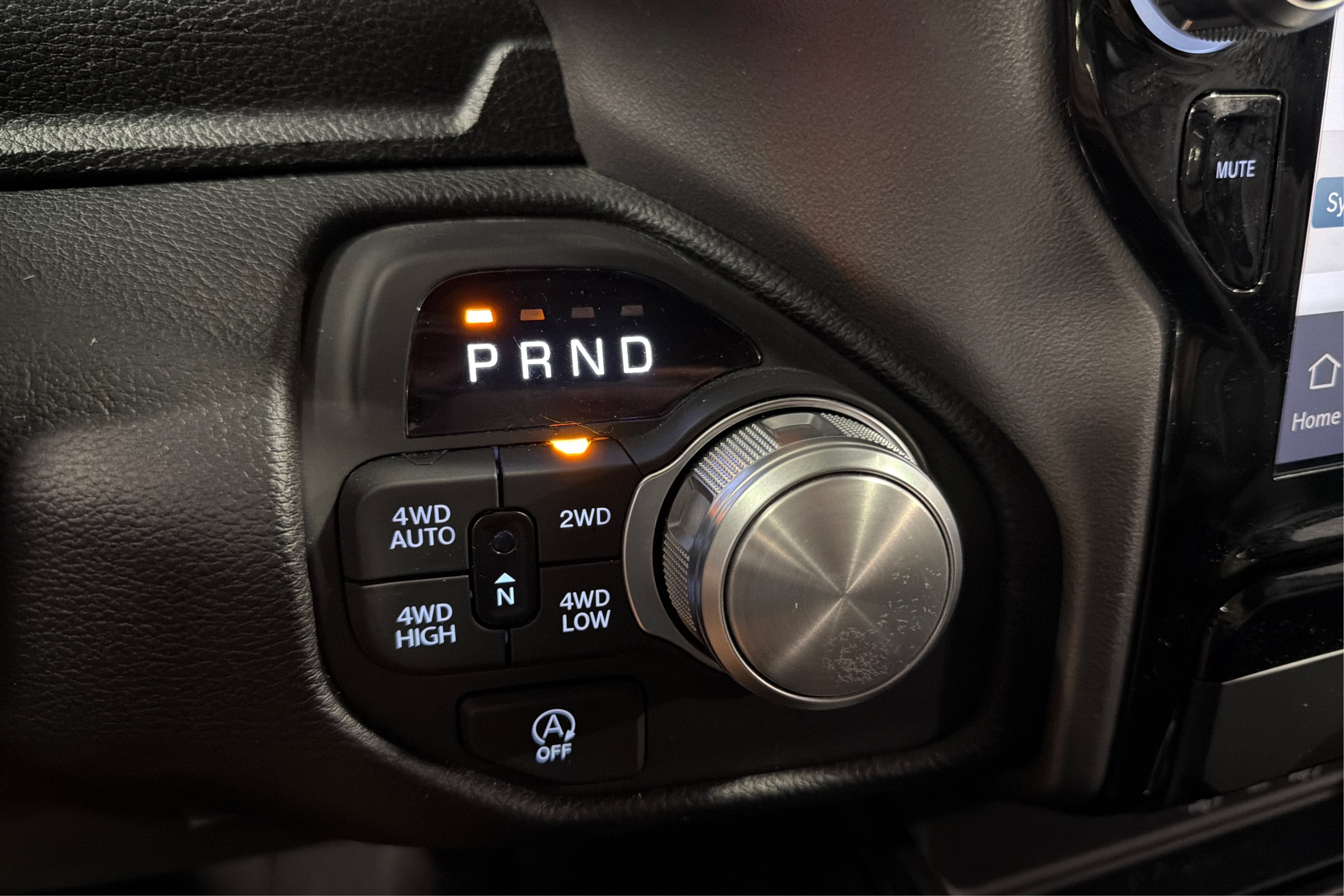 Used 2026 RAM 1500 Laramie AWD/4WD image 34