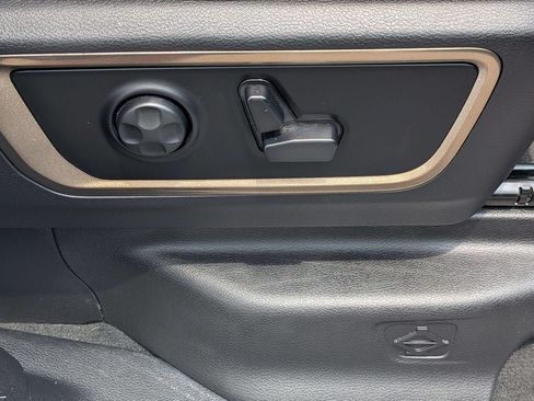Used 2021 RAM 1500 Limited w/ Body Color Bumper Group AWD/4WD image 34