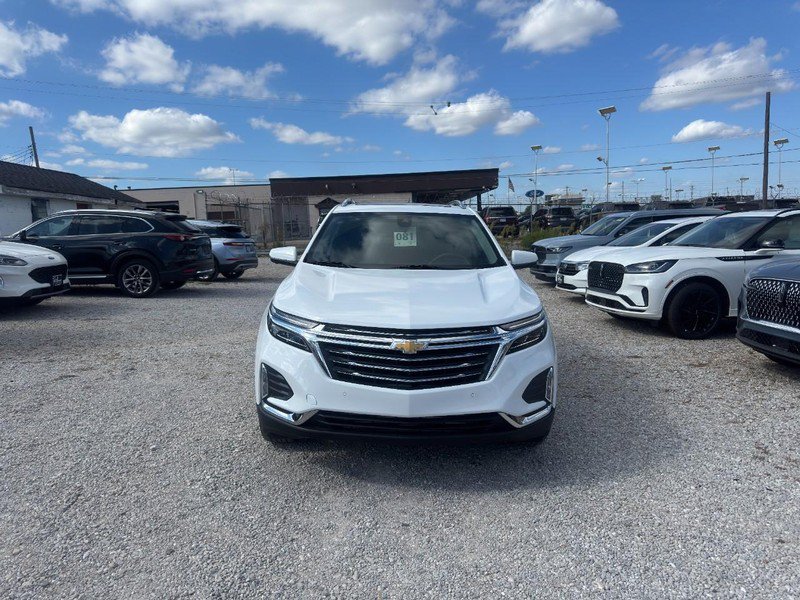Used 2022 Chevrolet Equinox Premier AWD/4WD image 2