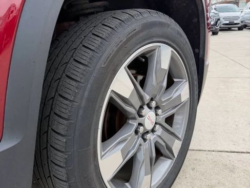 Used 2018 GMC Acadia SLT w/ LPO, Black Accent Package AWD/4WD image 9