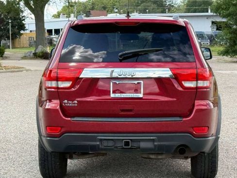 Used 2012 Jeep Grand Cherokee Laredo w/ Laredo E Group AWD/4WD image 4