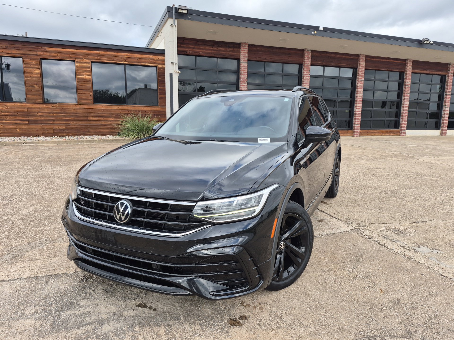 Used 2024 Volkswagen Tiguan SE R-Line FWD 360° Tour