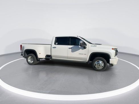 Used 2022 Chevrolet Silverado 3500 High Country image 10