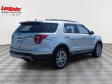 Used 2017 Ford Explorer Limited image 5
