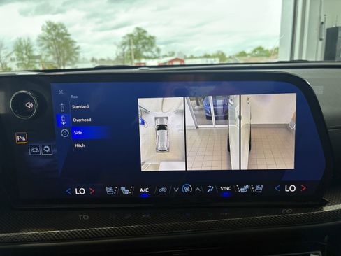 Used 2025 Chevrolet Traverse High Country w/ LPO, Floor Liner Package image 17