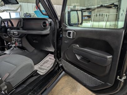 Used 2024 Jeep Wrangler Unlimited Rubicon