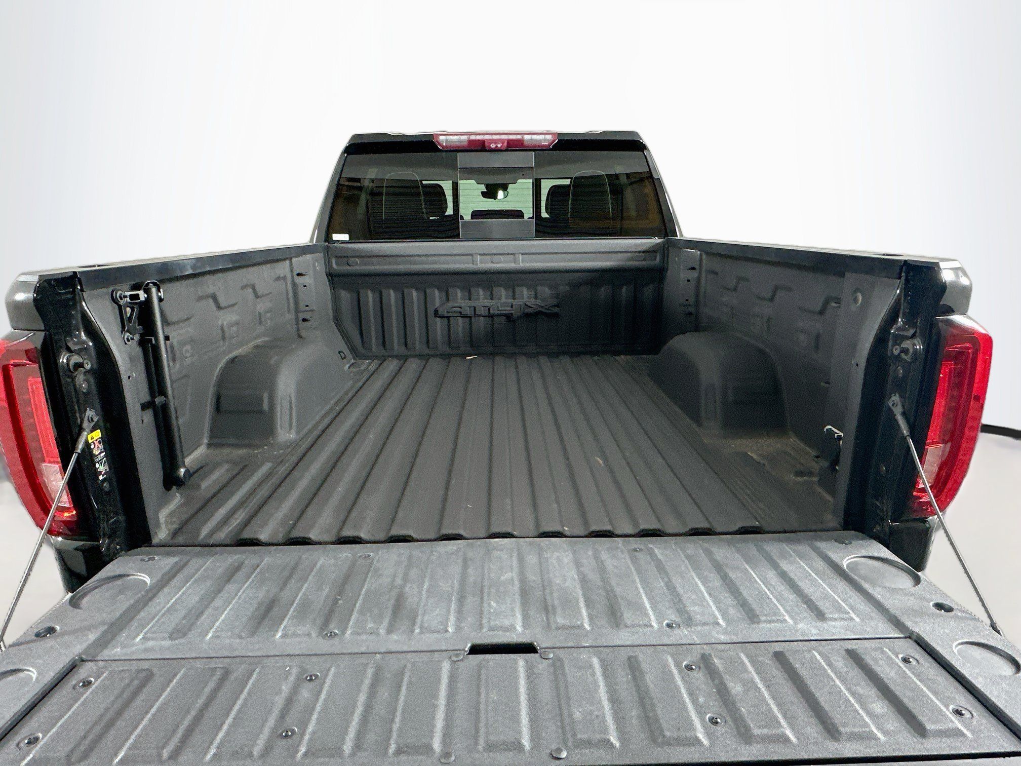 Used 2023 GMC Sierra 1500 AT4X AWD/4WD image 30