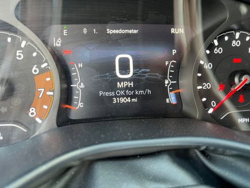 Used 2025 Jeep Compass Limited image 41