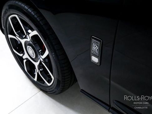Used 2021 Rolls-Royce Cullinan Black Badge AWD/4WD image 46