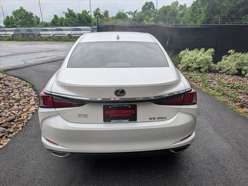 Used 2021 Lexus ES 350 w/ Accessory Package FWD image 4