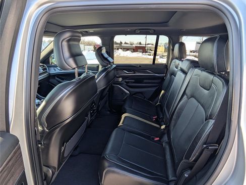 Used 2023 Jeep Grand Cherokee Overland w/ Advanced Protech Group III image 14