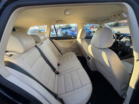 Used 2014 Volkswagen Jetta SE image 24