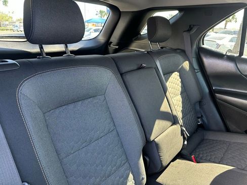 Used 2018 Chevrolet Equinox LT FWD image 20