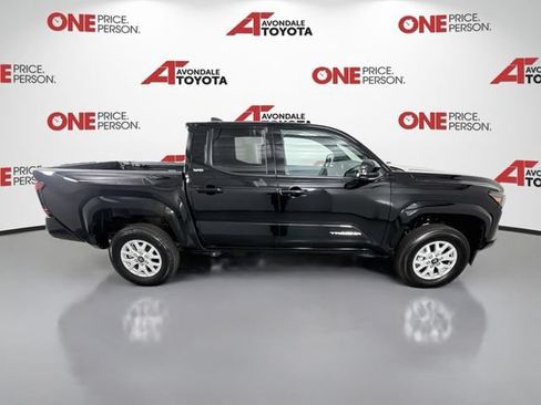 Certified 2025 Toyota Tacoma SR5 RWD image 9