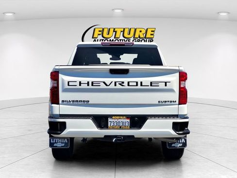 Used 2023 Chevrolet Silverado 1500 Custom w/ LPO, Dark Essentials Package AWD/4WD image 5