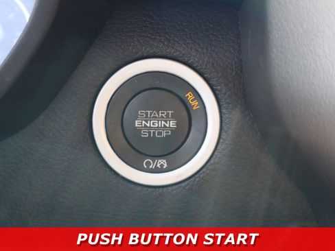 Used 2021 RAM 1500 Laramie image 19