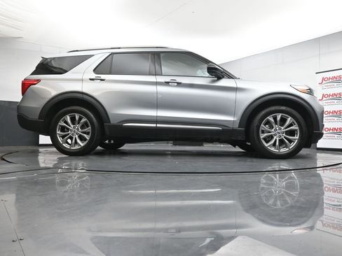 Used 2023 Ford Explorer Limited image 43