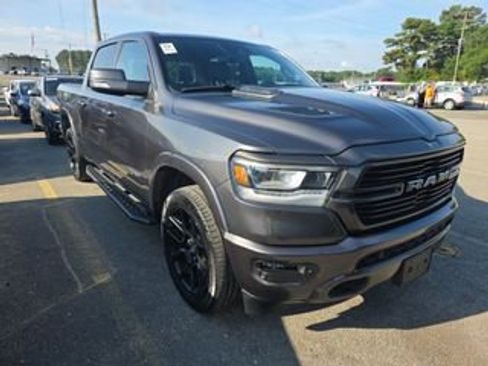 Used 2022 RAM 1500 Laramie AWD/4WD image 3