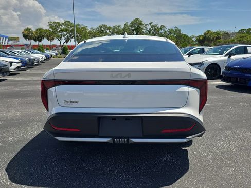 New 2026 Kia K4 FWD image 7
