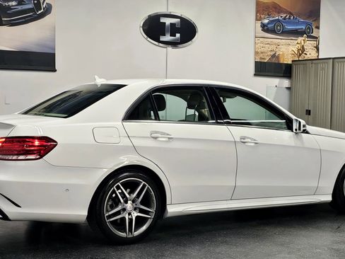 Used 2015 Mercedes-Benz E 400 Sedan image 24