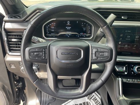Used 2024 GMC Sierra 2500 Denali Ultimate AWD/4WD image 17