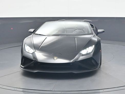 Used 2020 Lamborghini Huracan EVO image 10