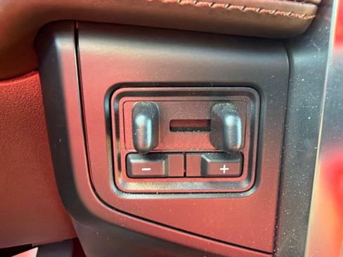 Used 2023 Ford Expedition King Ranch AWD/4WD image 30