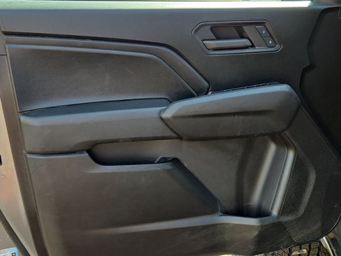 Used 2024 Chevrolet Colorado Trail Boss w/ Advanced Trailering Package AWD/4WD image 15