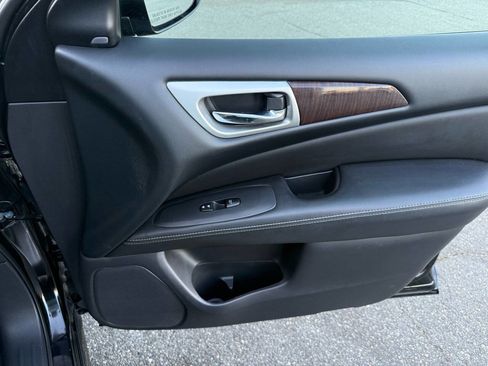 Used 2015 Nissan Pathfinder Platinum w/ Cargo Package AWD/4WD image 40