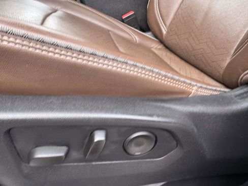 Used 2021 Chevrolet Tahoe High Country image 23