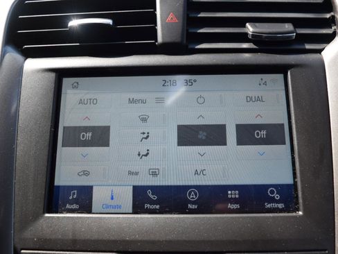 Used 2020 Ford Fusion SE image 27