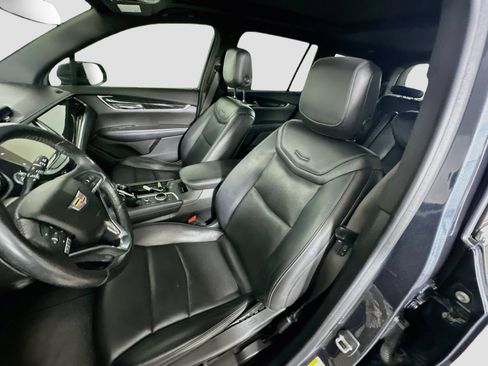 Used 2020 Cadillac XT6 Premium Luxury FWD image 13