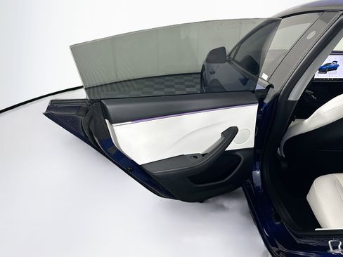 Used 2025 Tesla Model 3 Long Range image 25