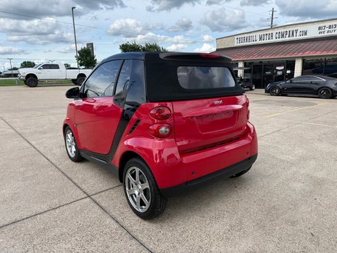 Used 2009 smart fortwo passion RWD image 5