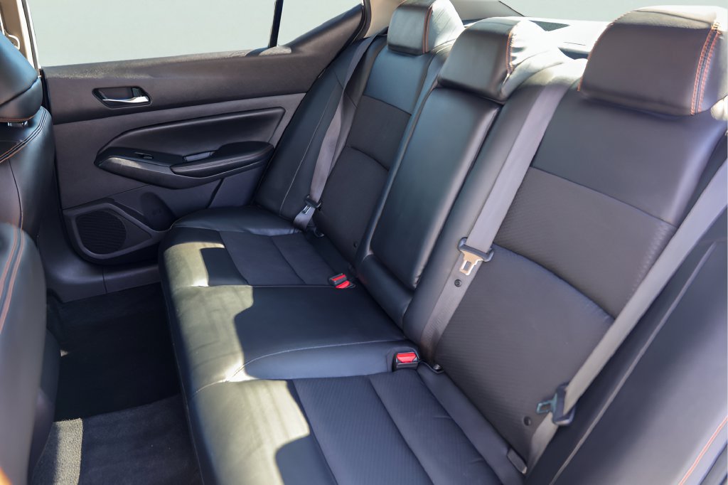 Used 2020 Nissan Altima 2.5 SR FWD image 24