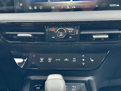 New 2026 Nissan Kicks SR w/ Illumination Package image 22