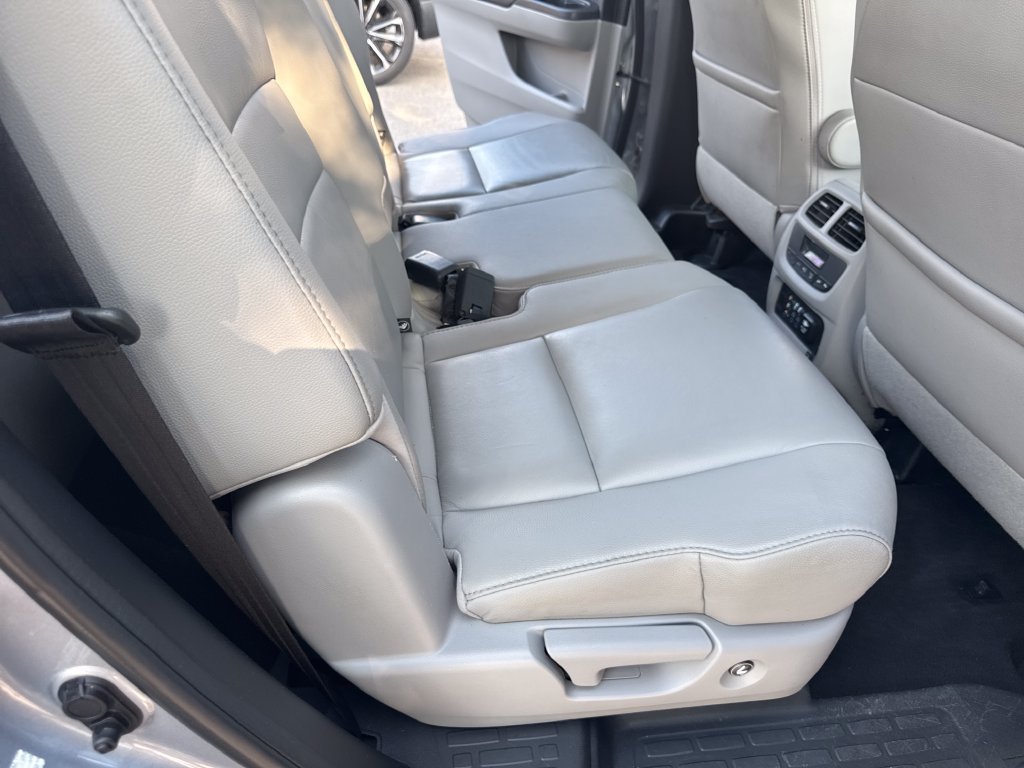 Used 2016 Honda Pilot Touring image 43