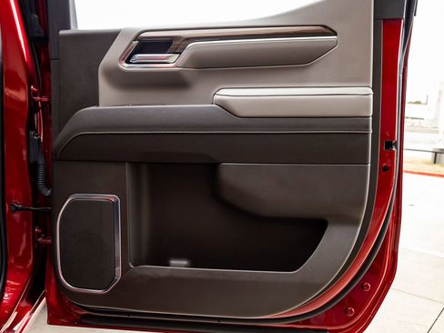 Used 2024 Chevrolet Silverado 1500 LT Trail Boss w/ LT Trail Boss Premium Package image 37