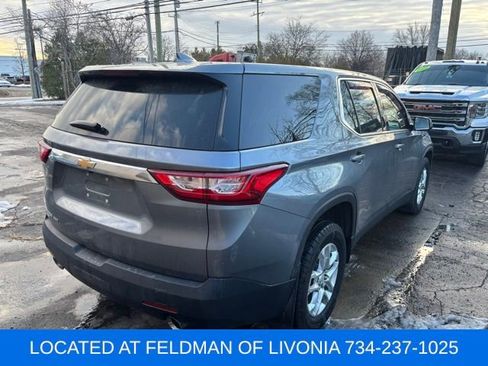 Used 2020 Chevrolet Traverse LS image 3